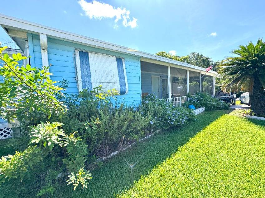 16 Henry Drive a Winter Haven, FL Mobile or Manufactured Home for Sale
